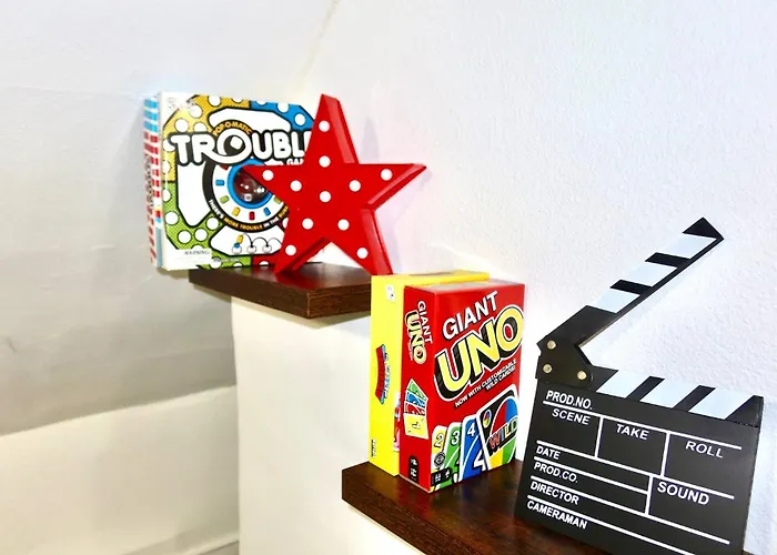 Brand New King Suite| Movie/game Room| Coffee Bar Pittsburgh